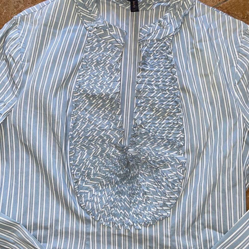 Pinstriped top - Picture 2 of 7